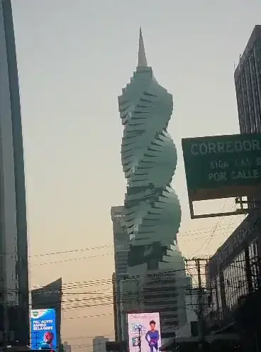 The F&F Tower from the avenue, in the financial district